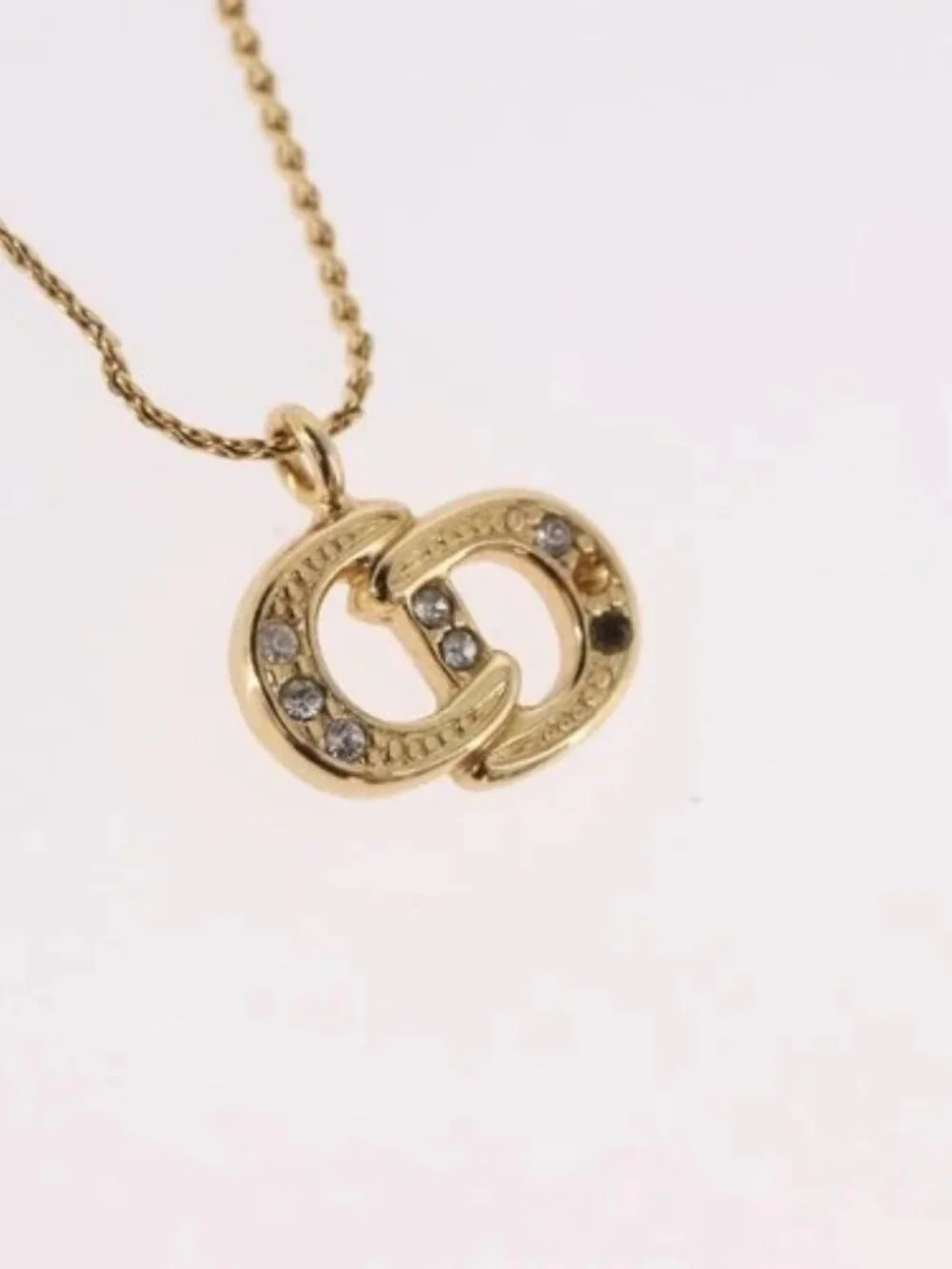 Dior brand	christian color	gold